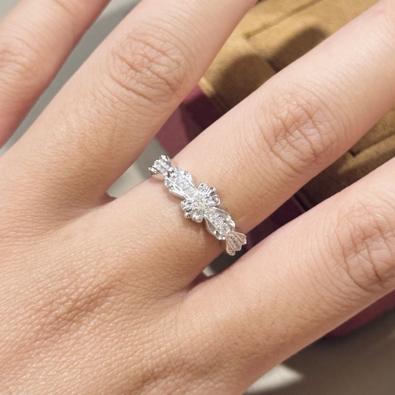 Ch*0me He**ts rings